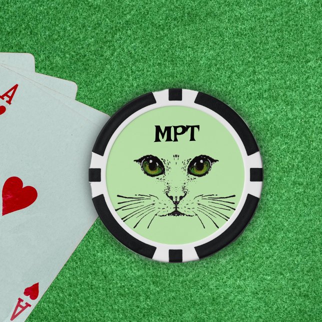 Katzengesicht in schwarz-grünen Augen-Whiskers Pokerchips (Black cat face drawing with green eyes and whiskers on light green poker chips.)