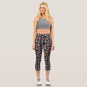 Katzenköpfe im Weltraum Gewittergalaxie-Muster Capri Leggings
