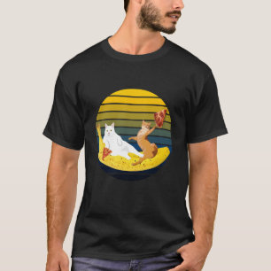 Katzenreiten auf Banane und Pizzaretro halten T-Shirt