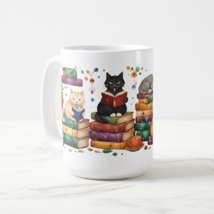 Katzenszene beim Lesen von Büchern in einer gemütl Kaffeetasse