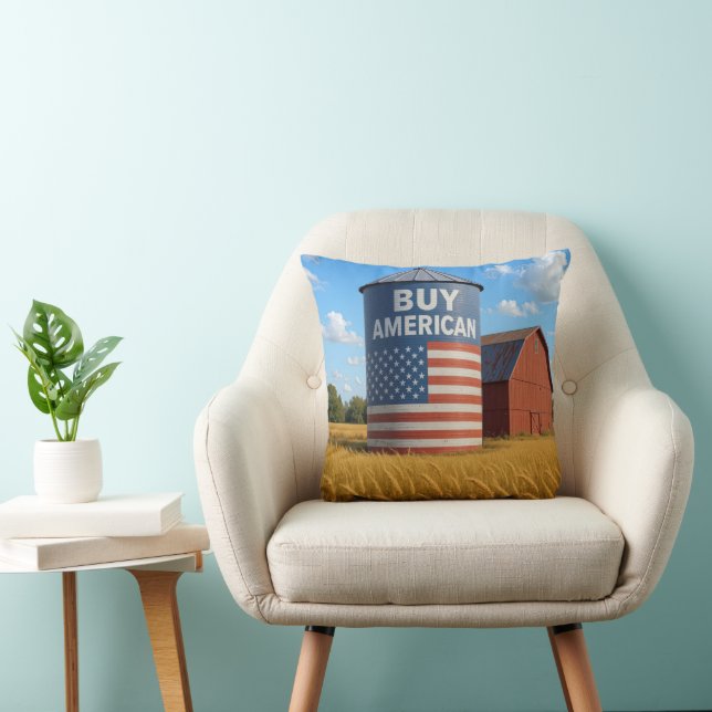 "Kaufen Sie Amerikaner"-Zeichen auf einem Bauernsi Kissen (Stuhl )