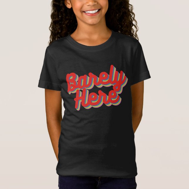 Kaum hier / Roter T - Shirt (Vorderseite)