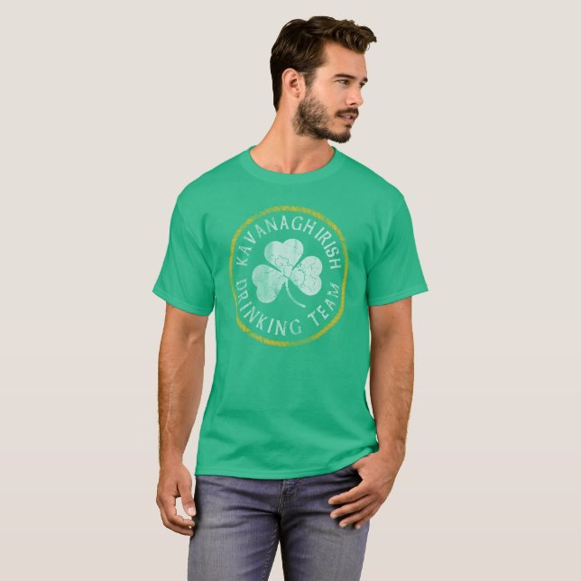 Kavanagh irisches trinkendes Team T-Shirt (Vorne ganz)