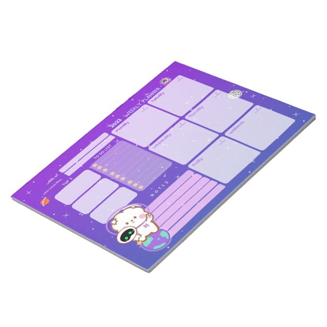 Kawaii Astronaut im Universe Weekly Planner Notizblock (angewinkelt)