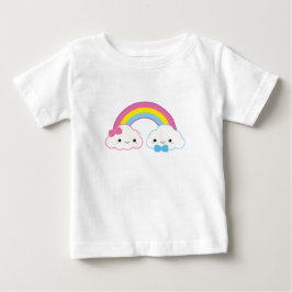 Kawaii Couple Clouds mit Regenbogen Baby T-shirt