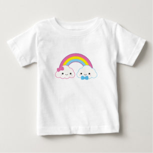 Kawaii Couple Clouds mit Regenbogen Baby T-shirt