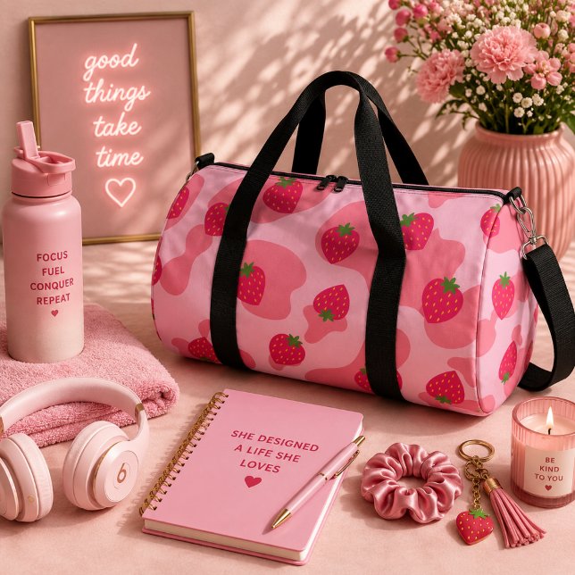 Kawaii Erdbeerkuh Muster Duffle Bag (Von Creator hochgeladen)