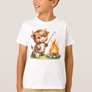 Kawaii Highland Cow Roasting Marshmallows Camping T-Shirt