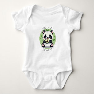 Kawaii Niedlich Baby Panda Eating Avocado Strampler