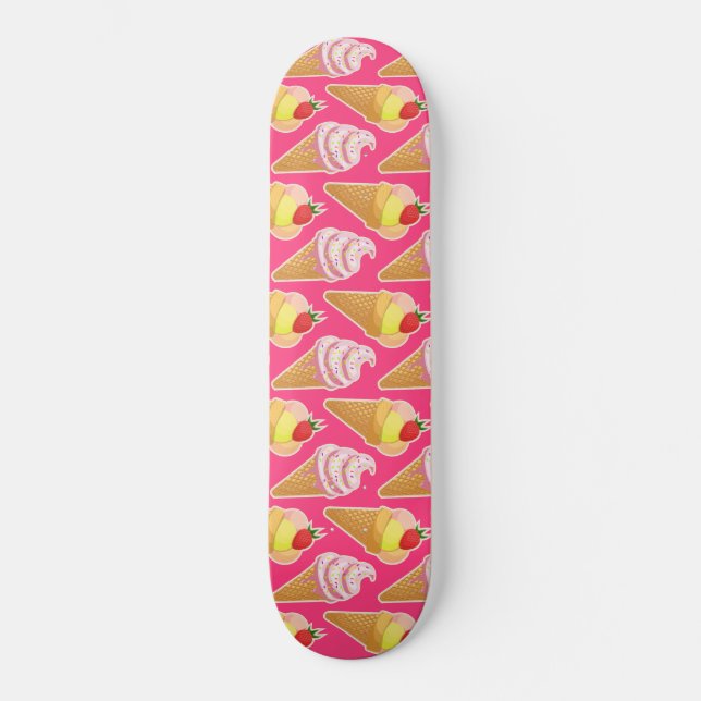 Kawaii pink pattern with strawberry ice cream skateboard (Vorderseite)