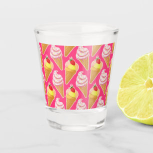 Kawaii-rosa Muster mit Erdbeereis Schnapsglas