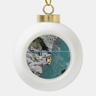 Kawarau Bridge Bungy POV, Queenstown, Neuseeland Keramik Kugel-Ornament