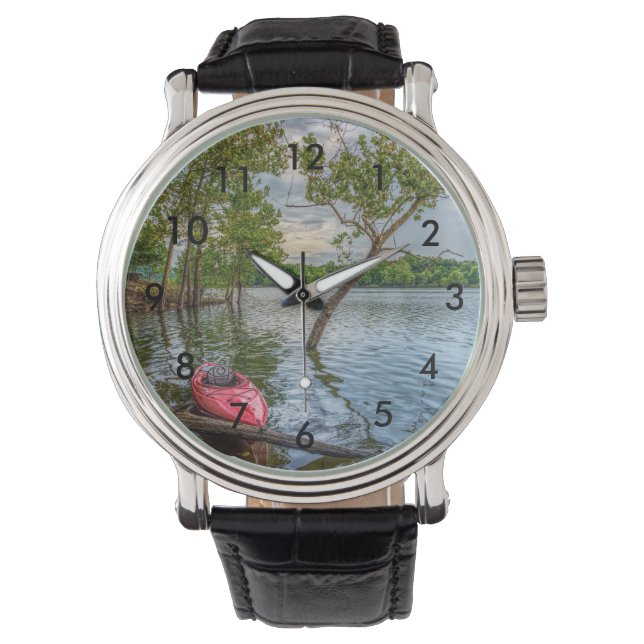 Kayak schwimmend am Tischtennissee Armbanduhr (Vorderseite)