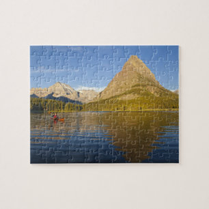 Kayakfahren auf dem Swiftcurrent Lake bei Sonnenau