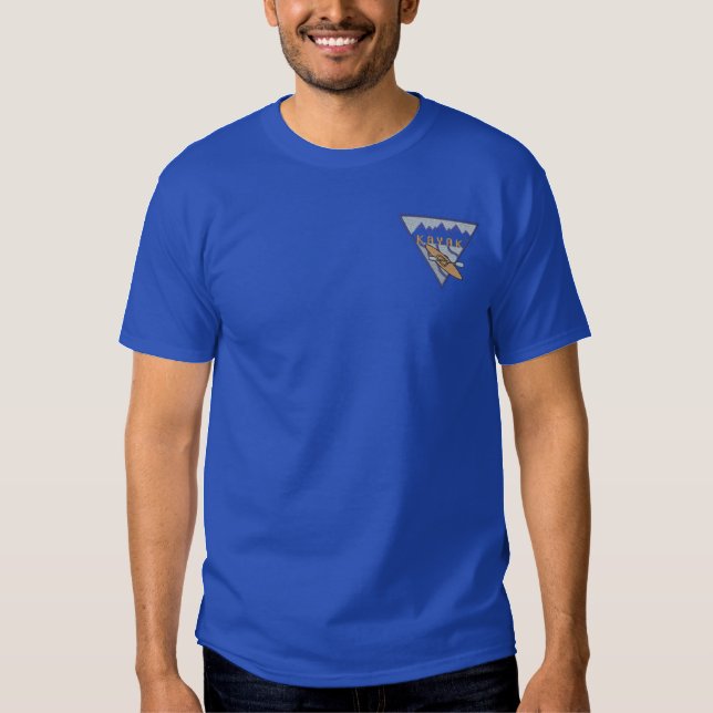 Kayaking Besticktes T-Shirt (Vorderseite)