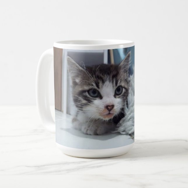 Keeno Floof Stare Tasse (Vorderseite Links)