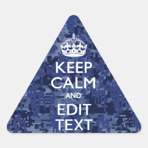 Keep Calm Your Text on Blue Digital Tarnung Dreieckiger Aufkleber