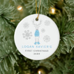 Keepake Baby's First Christmas Rentier Foto Keramik Ornament<br><div class="desc">Das erste Weihnachtsgebäck des modernen Keepake-Babys personalisiert das Dekor mit dem Namen des Babys,  Ihrem Lieblings-Foto und der Leinenkunst gemütlicher Rentiere mit festlich-zyanblau Pullover und Stiefeln.</div>