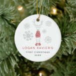 Keepake Baby's First Christmas Rentier Foto Keramik Ornament<br><div class="desc">Das erste Weihnachtsgebäck des modernen Keepake-Babys personalisiert das Ornament mit dem Namen des Babys,  Ihrem Lieblings-Foto und der Line-Art des gemütlichen Rentiers mit festlich rotem Pullover und Stiefeln.</div>