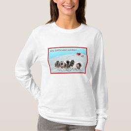 Kees, die das T-Shirt des Weihnachtsmanns ziehen