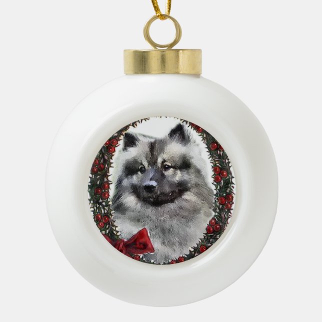 Keeshond Christmas Keramik Kugel-Ornament (Vorderseite)