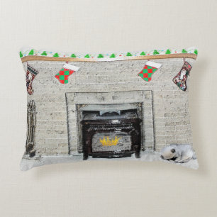 Keeshond Christmas Puppy Dog von Fireplace Paintin Dekokissen