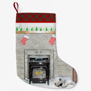 Keeshond Christmas Puppy Dog von Fireplace Paintin Kleiner Weihnachtsstrumpf