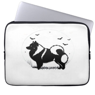 Keeshond Dog � Halloween Moon Silhouette Classic T Laptopschutzhülle