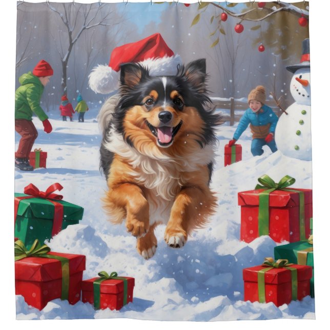 Keeshond Hund läuft im Schnee mit Weihnachtshut Duschvorhang (Vorderseite)