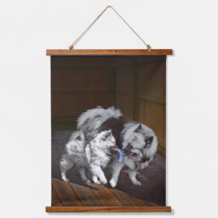 Keeshond Playtime Malerei - Niedliche Original Dog Wandteppich Mit Holzrahmen