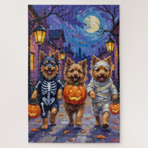 Keeshond Trick-or-Treating in Halloween-Kostümen