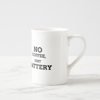 Kein Kaffee, nur Batterie Prozellantasse