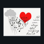 Kein Regen kann das lustige Gesangherz stoppen Postkarte<br><div class="desc">Großes Silhouettebild der musikalischen Anmerkungen und der Clefs in Form eines Herzens, ein kleines Bild eines roten Herzens hinter den schwarzen Anmerkungen. Graue Wolke und Regen zu dem links. Der Text kein Regen kann das Gesangherz rechts stoppen. Die Liebe des Textes I Sie soviel, Jenny auf der Rückseite. Das einer...</div>