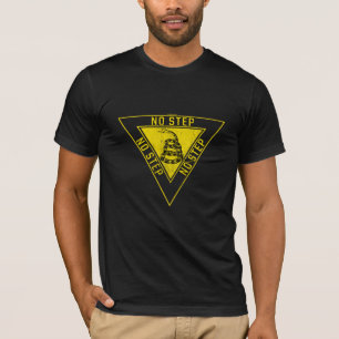 KEIN SCHRITT GADSDEN SNAKE MILITÄRISCHE LUFTFAHRT T-Shirt