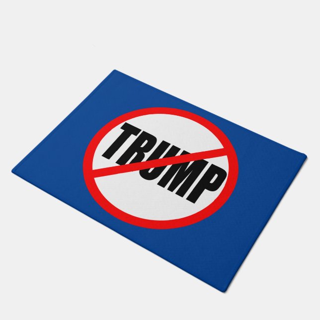 "KEIN TRUMP FUßMATTE (Schrägansicht)