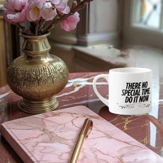 Keine perfekte Zeit - Motivierend Typografisches Z Espressotasse (Von Creator hochgeladen)