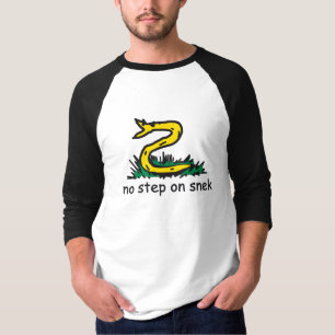 Keine Schritte auf snek memes Gadsden parody SnekR T-Shirt