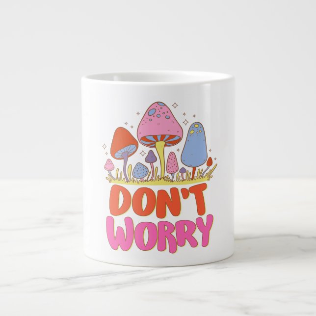 Keine Sorge - farbenfroher Kawaii Mushroom Jumbo-Tasse (Vorderseite)