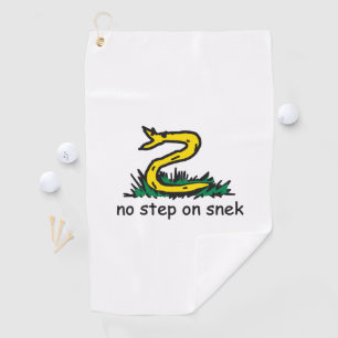 Keine Stufe auf Snek-Meme Gadsden-Parodie SnekRigh Golfhandtuch