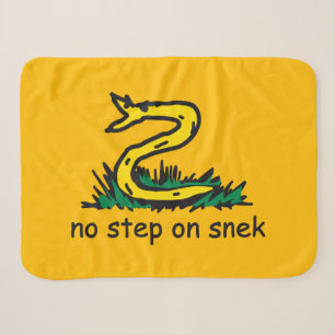 Keine Stufe auf Snek-Meme Gadsden-Parodie SnekRigh Sherpadecke