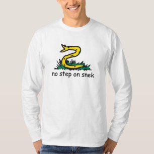 Keine Stufe auf Snek-Meme Gadsden-Parodie SnekRigh T-Shirt
