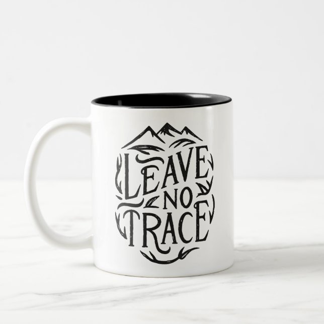 Keine Wanderung verlassen Zweifarbige Tasse (Links)