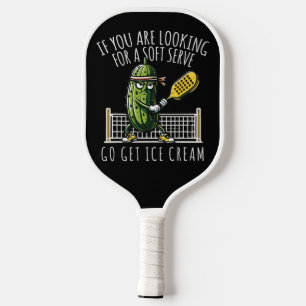 Keine weichen Aufschläge hier – Pickleball mit Bis Schläger