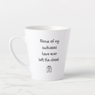 Keiner meiner Koffer hat je links.." Latte Tasse