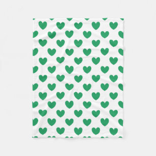 Kelly green polka herzen auf weiß fleecedecke