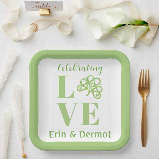 Keltisch grüne Wasserfarbe Shamrock NAME Hochzeit Pappteller (Hochzeit)