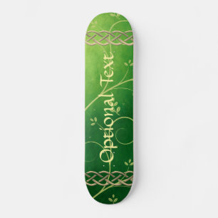 Keltische Grünknochen und Blätter Skateboard