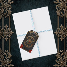 Keltische Knoten und ein Herz in gotischer Eleganz