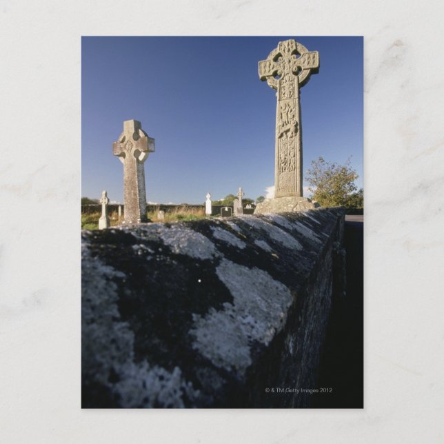 Keltische Kreuze in einem Friedhof, Davacliff, Postkarte (Vorderseite)