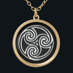 Keltischer Knoten Triskelion irische Vergoldete Kette<br><div class="desc">Weißer keltischer Knoten Triskelion irische schwarze Hintergrund-Halskette. Eine schöne keltische oder irische themenorientierte Halskette, die einen schwarzen Hintergrund und keltisches ein Knoten triskelion in der Mitte kennzeichnet. Ein großes Stück irischer Schmuck für irgendeine Frau oder Mann. Macht ein großes Brautjungferngeschenk für Ihre irische gälische Hochzeit oder gerade als Geschenk im...</div>